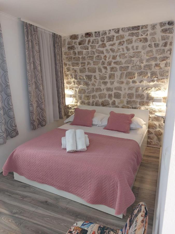 Pave Apartman Zára Kültér fotó