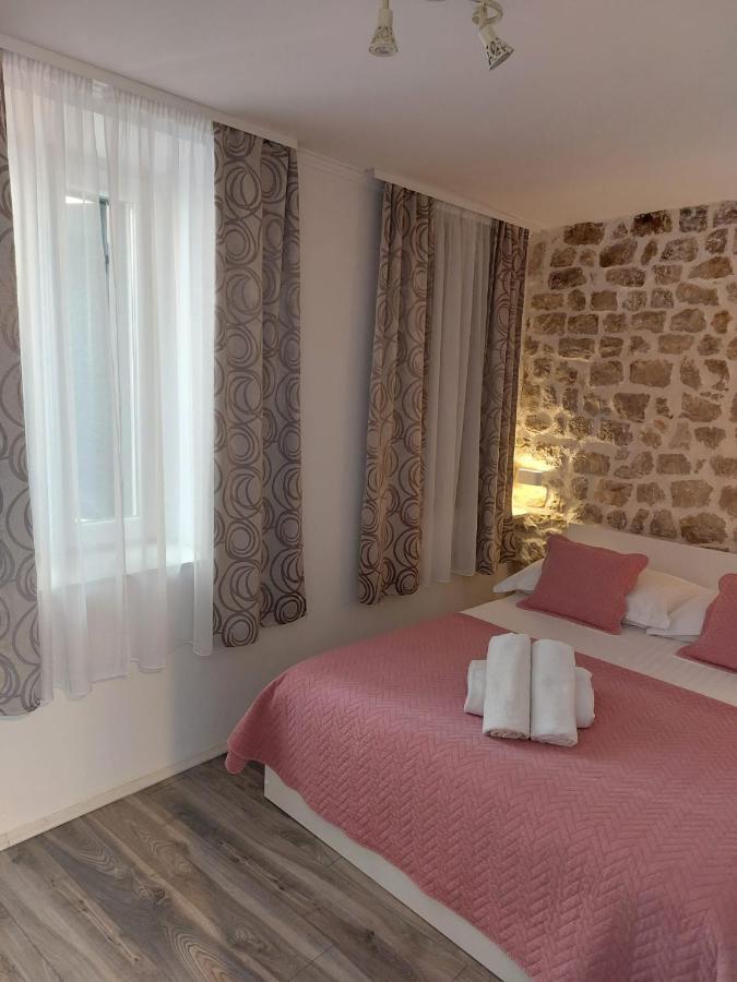 Pave Apartman Zára Kültér fotó