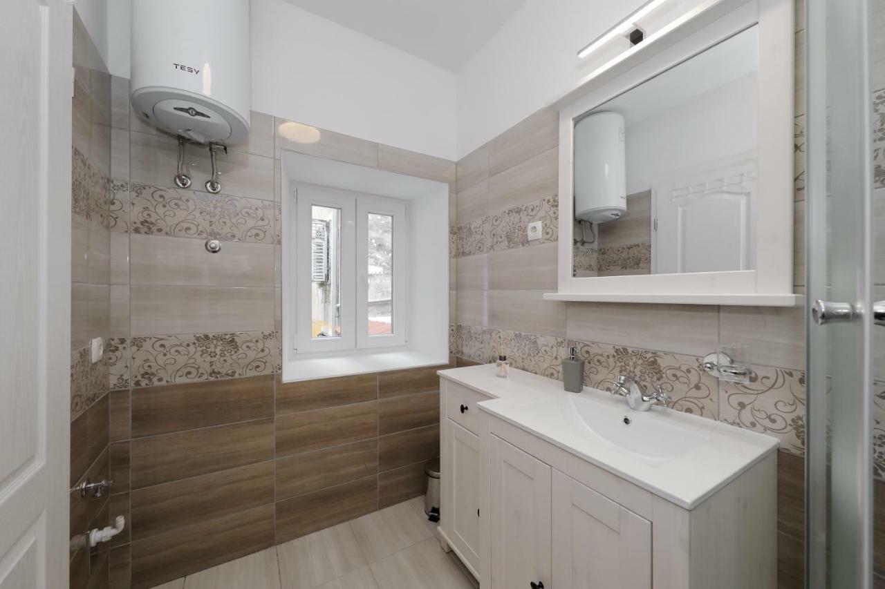 Pave Apartman Zára Kültér fotó