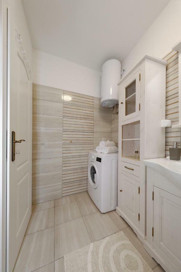 Pave Apartman Zára Kültér fotó