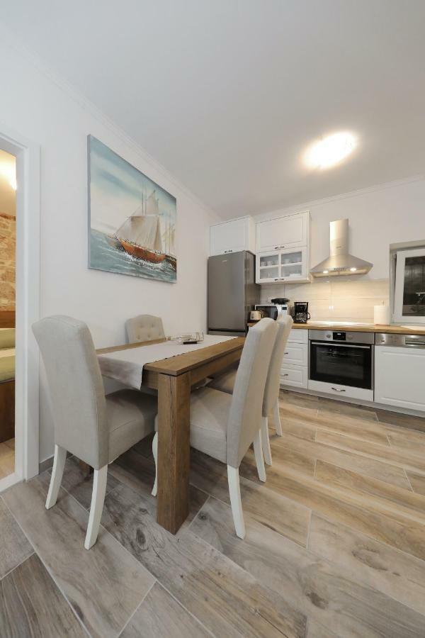 Pave Apartman Zára Kültér fotó