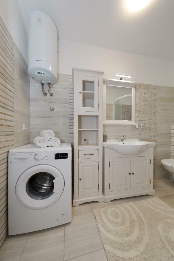 Pave Apartman Zára Kültér fotó
