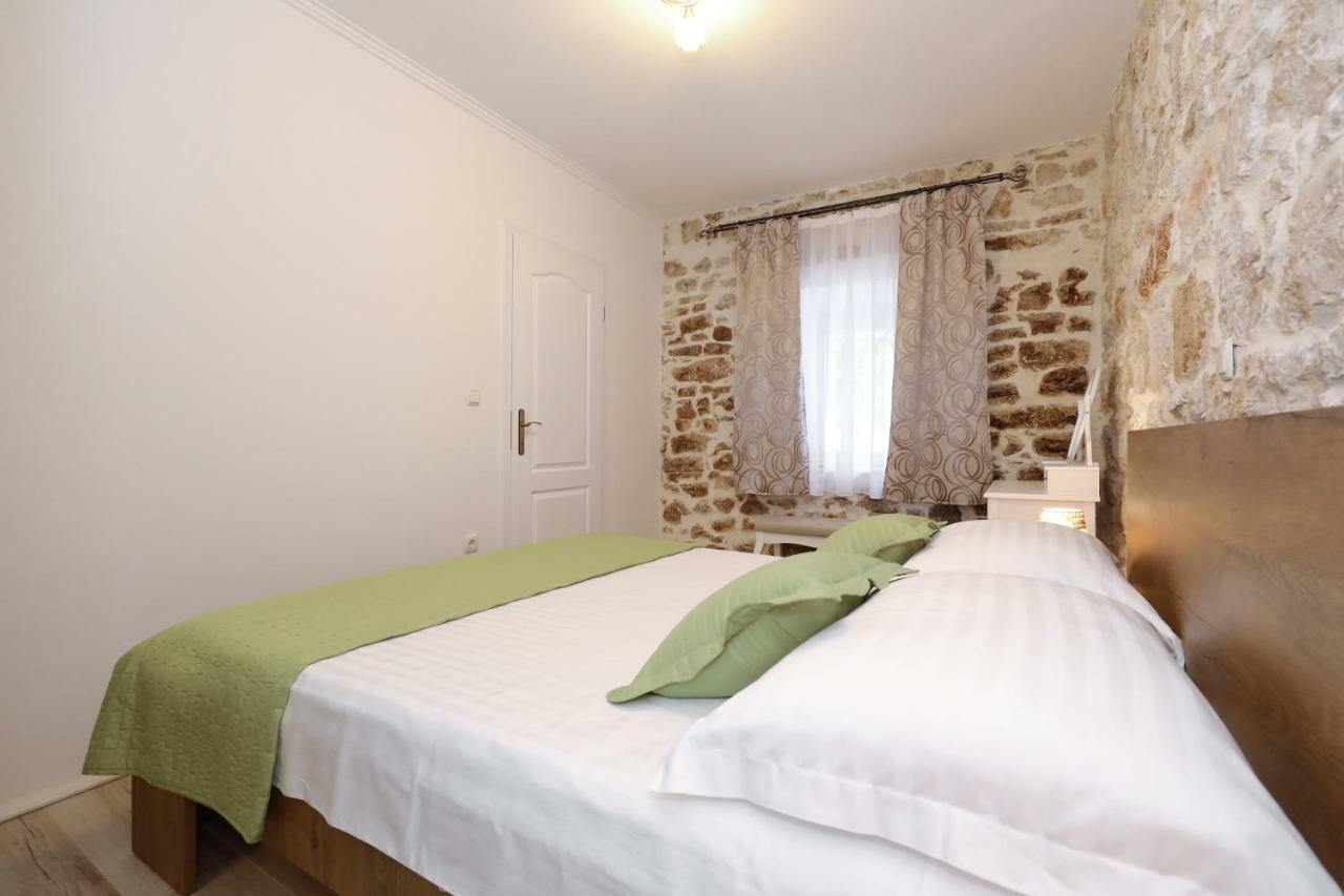 Pave Apartman Zára Kültér fotó