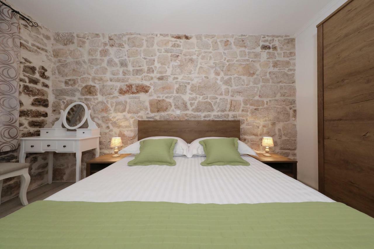 Pave Apartman Zára Kültér fotó